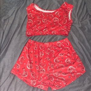 Women’s 2  piece set